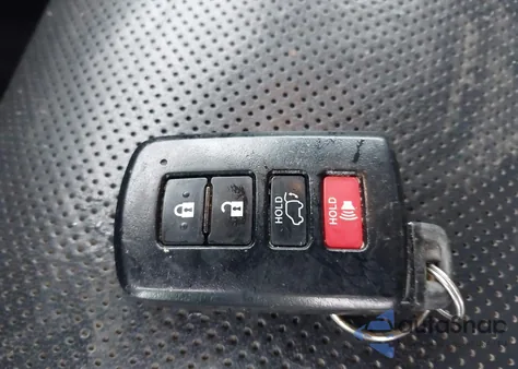 2015 Toyota Highlander Limited Platinum V6 z USA, uszkodzony, nr VIN 5TDDKRFH5FS179705